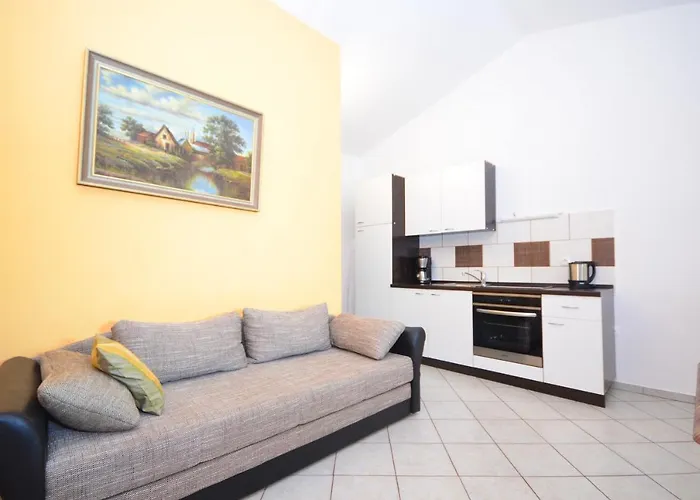 アパート Brandis