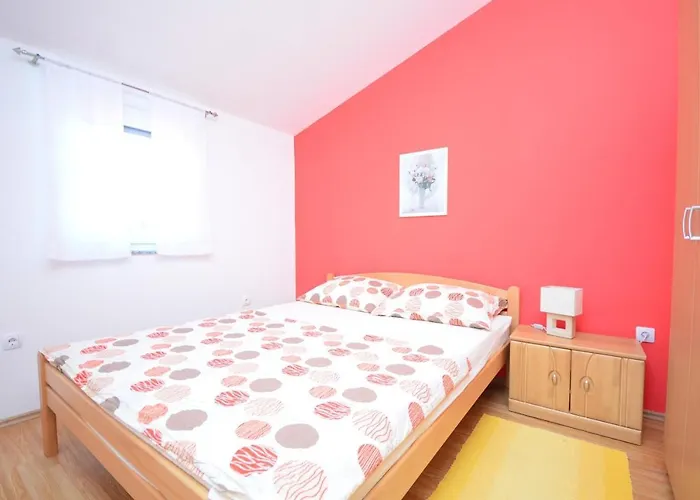 Brandis アパート ヴィル